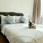 Sky Suites Premium Living 2 Min Walk Twin Tower Klcc